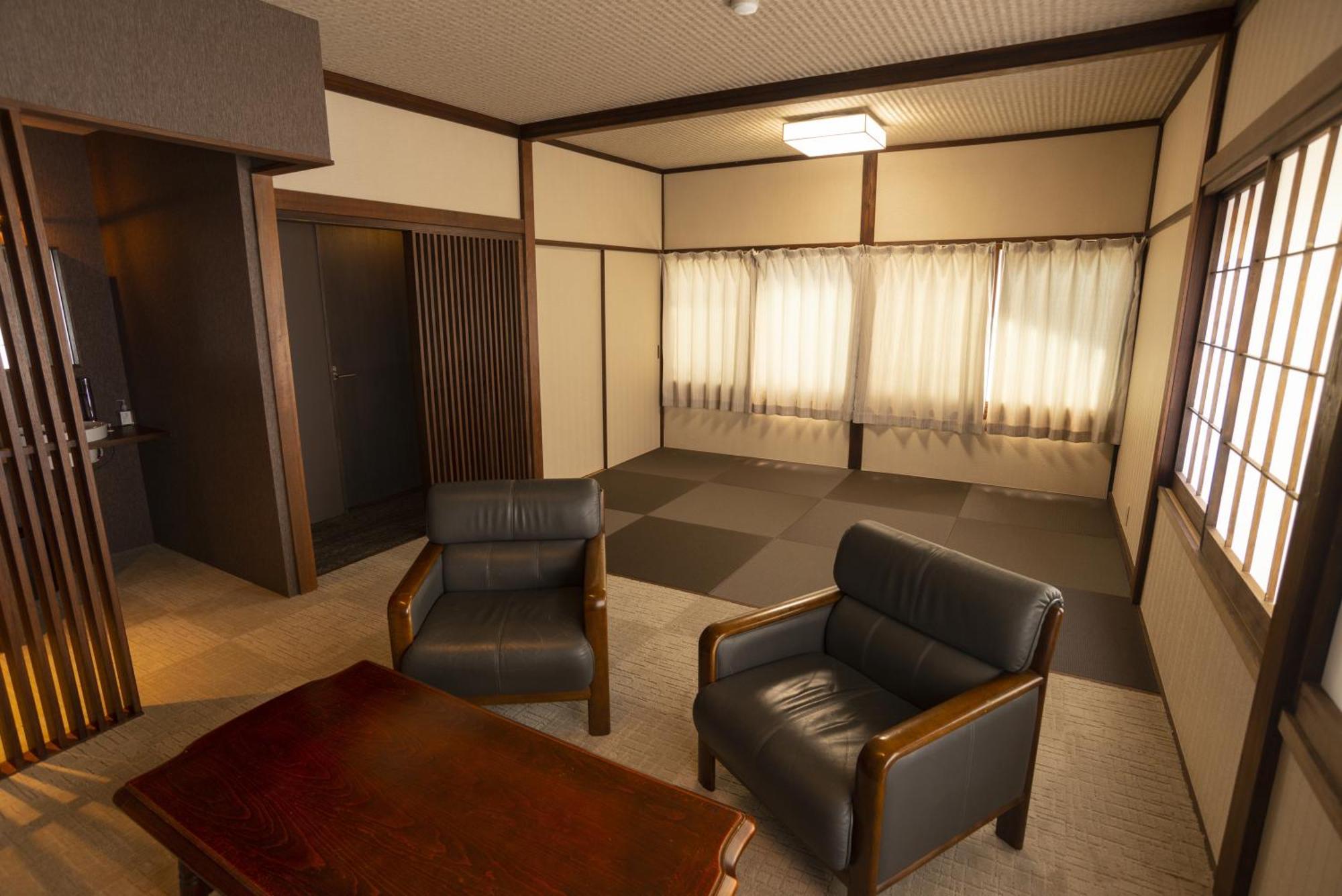 Ryokan Kusatsu Onsen Eidaya